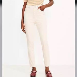 LOFT Skinny Corduroy Pants in Pearl Cream